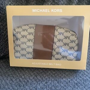 Michael Kors Adjustable belt bag